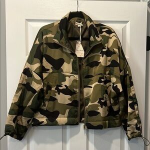 Hem & Thread Camouflage Jacket Size M